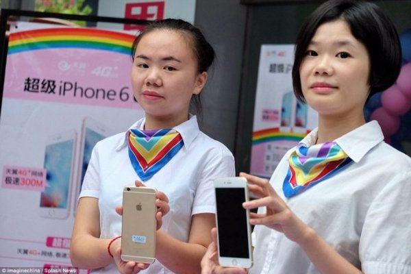 iPhone 6S уже продають: покупці ночують під магазинами. ФОТО