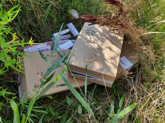 На волинському кордоні  «тютюнові ділки»  втратили 8,5 тисяч пачок сигарет. ФОТО