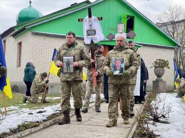 Скорботний день: у Нововолинську поховали двох Героїв