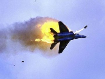 Британська розвідка: російські військові в Україні збили власний літак