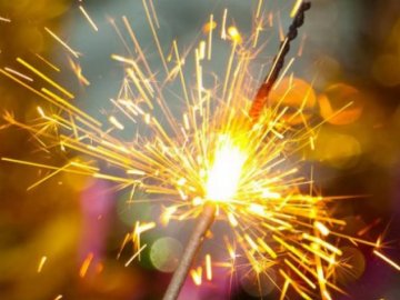 Безпечний Новий рік: рятувальники розказали, як правильно користуватися піротехнікою