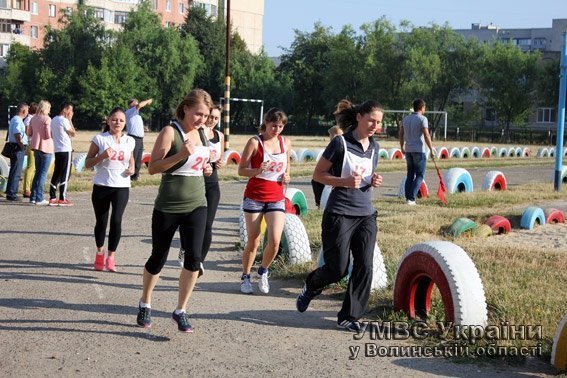 Кандидати у луцьку поліцію демонстрували рівень фізичної підготовки. ФОТО. ВІДЕО