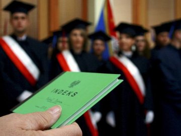 Чому варто звернутись за допомогою до кваліфікованих спеціалістів для навчання в Польщі*