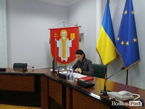 Позачергова сесія Луцької міськради. ЯК ЦЕ БУЛО