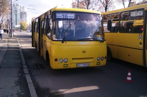 У Луцьку маршрутка збила пішохода. ФОТО