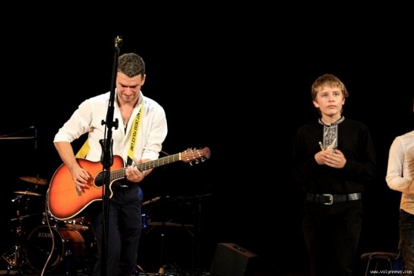 Фото концерту Арсена Мірзояна в Луцьку