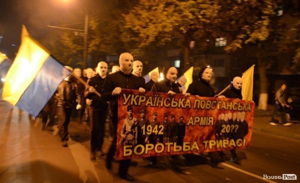 У Луцьку відбулася смолоскипна хода на честь річниці УПА. ФОТО. ВІДЕО