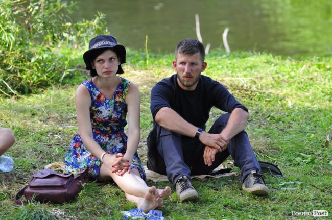 Репортер Ольга Валянік та атовець Олексій Кушнєр