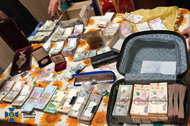 На Житомирщині митрополит і секретар УПЦ МП готували і розповсюджували прокремлівські брошури, – СБУ