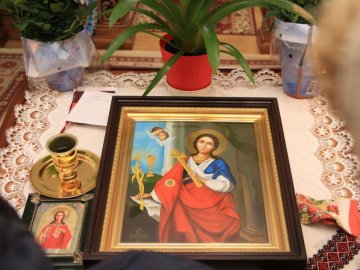 Чудотворну ікону з мощами привезуть у луцькі лікарні