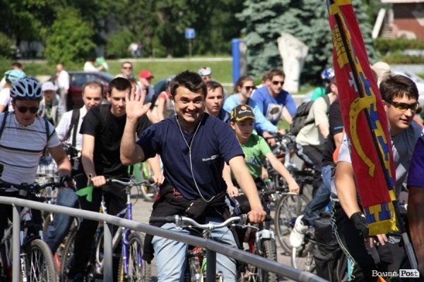 Велодень у Луцьку зібрав більше тисячі людей. ФОТО 