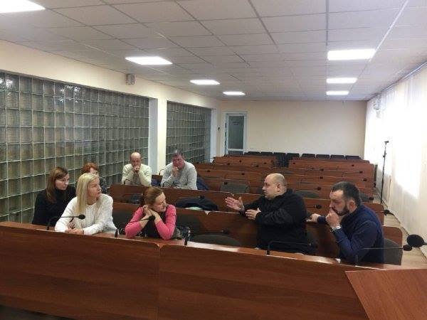 У Ковелі через законодавчу колізію немає кому стерилізувати бездомних собак