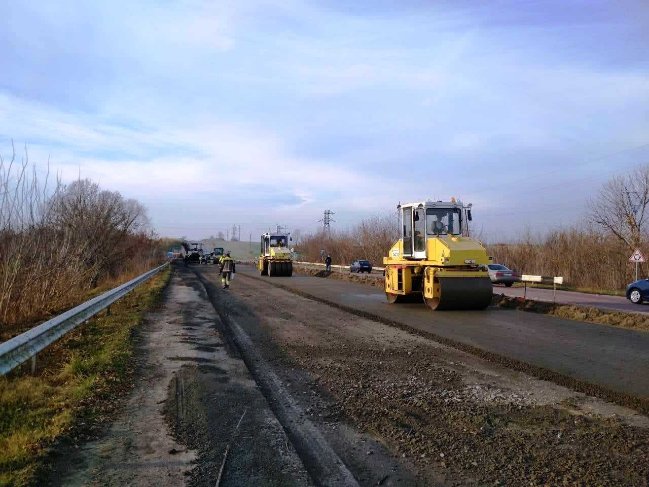 Білоруська фірма ремонтує трасу Луцьк-Рівне