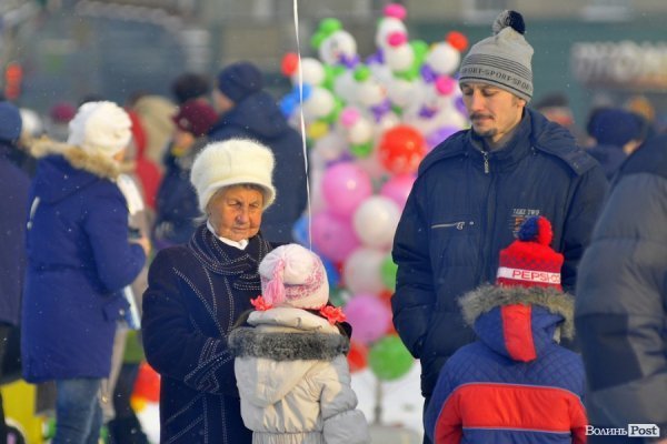 Різдвяне дійство в центрі Луцька: діти