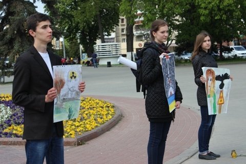 У Луцьку чорнобильців вшанували «живою експозицією». ФОТО