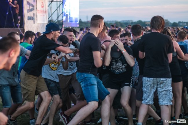 «Шикидим», лірика і вибуховий «O.Torvald»: перший день «Бандерштату». ФОТО
