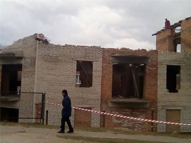 На Волині на місці недобудованої полікніки зведуть багатоповерхівку з приватним медцентром. ФОТО