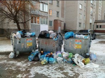 Повідомили, хто вивозитиме сміття замість скандального «М.Ж.К»