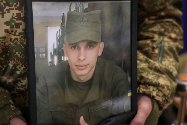 Луцька громада попрощалася з двома Героями - Вадимом Радюком та Романом Сокольським