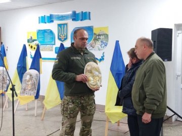 Батькам загиблих Героїв з Волині вручили «Ікони пам'яті». ФОТО