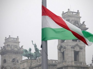 Угорщина не блокуватиме 13-ий пакет санкцій ЄС