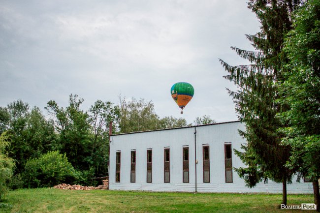 Яскраво, повітряно, незабутньо: фінальний день фестивалю «Aerosfera» у Луцьку. ФОТО