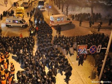 Євромайдан готується до нічної атаки