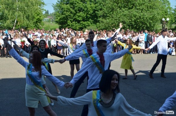 Останній дзвоник для випускників НВК №24 вже пролунав. ФОТО