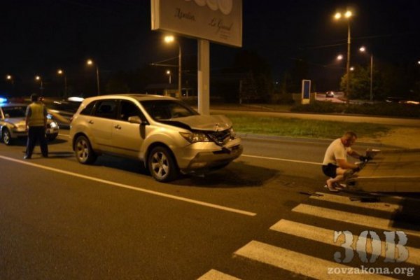 У Дніпропетровську пʼяний водій збив людей і хотів відкупитися. ФОТО