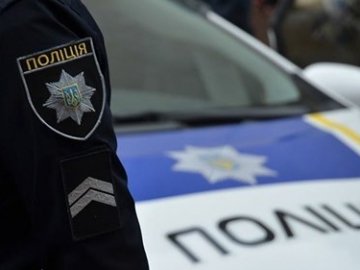 На Волині поліцейський вимагав хабара: водія судили
