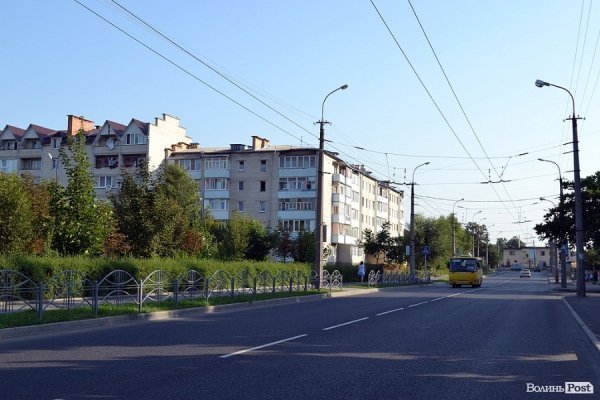 О, як же добре їхати, коли навколо нема нікого і дорога ідеальна! :)