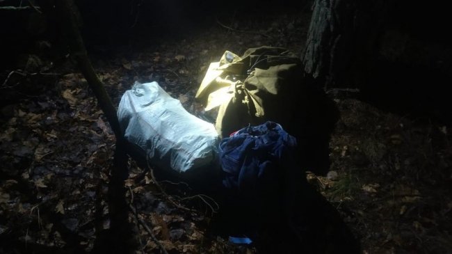 У мішках, сумках та каністрах: на Волині зупинили 4 спроби контрабанди цигарок