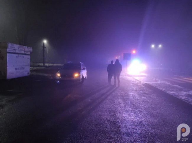  На Волині водій легковика збив чоловіка на пішохідному переході і втік.ФОТО