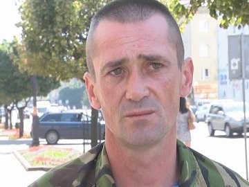 Волинянин з «Айдару» нарікає на підступність банків. ВІДЕО