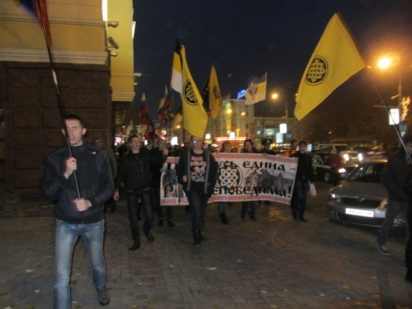 «Русский марш» в Донецьку. ФОТО. ВІДЕО