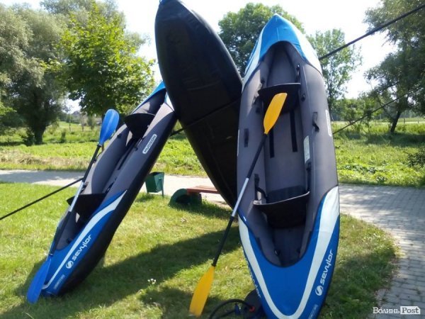 У Володимирі-Волинському - святковий сплав на каяках. ФОТО