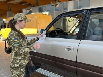 Україна запроваджує з Польщею спільний митний контроль