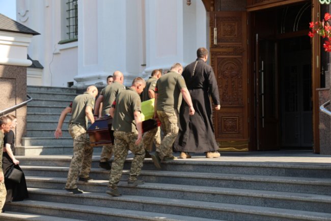 У Луцьку попрощалися з Героєм Сергієм Черленюком