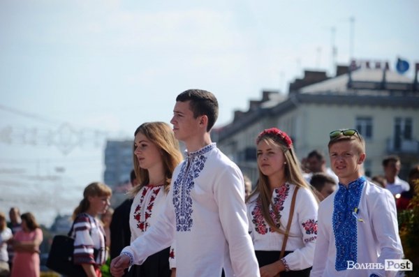 Нові студенти політеху пройшлися червоною доріжкою. ФОТОРЕПОРТАЖ