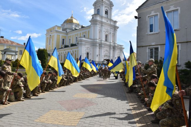 У Луцьку попрощалися з воїном Святославом Юзефчуком