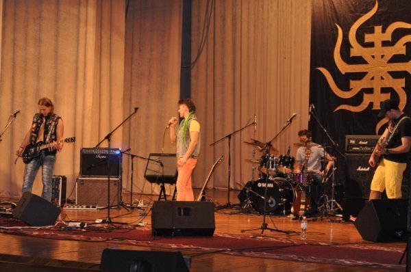 Концерт «Кому Вниз» у Луцьку. ФОТО. ВІДЕО