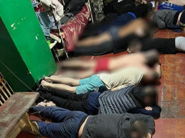 Ошукали близько 100 осіб: волинські оперативники розкрили деталі припинення шахрайської схеми в'язнів. ФОТО