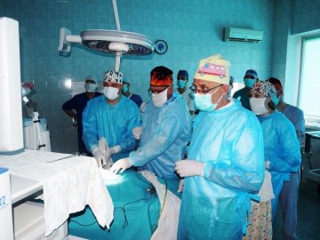 Волинські хірурги двом дітям прооперували складну паталогію