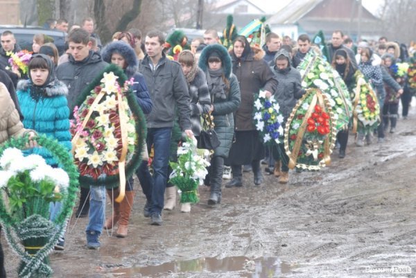 Поховали ще одного волиняна, вбитого на Майдані. ФОТО