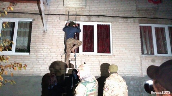 Нічна пригода в Луцьку: сусідів прийняли за злодіїв