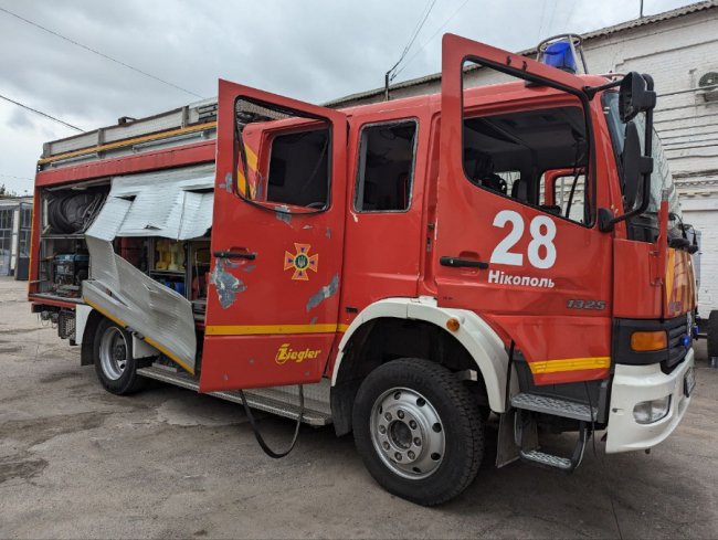 Росіяни обстріляли рятувальників, які гасили пожежу. Є поранені