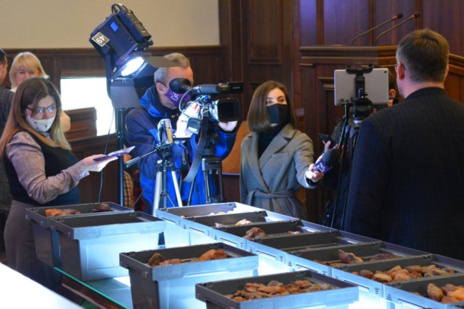 На аукціоні за волинський бурштин вторгували понад 3,5 мільйона гривень 