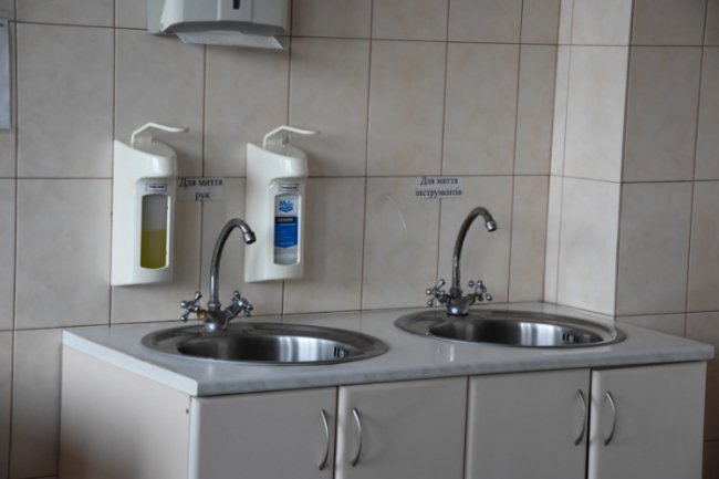 Показали оновлене відділення хірургії луцької лікарні. ФОТО