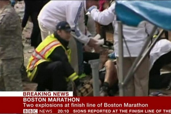 Вибухи в Бостоні: повідомляють про 12 загиблих. ФОТО. ВІДЕО