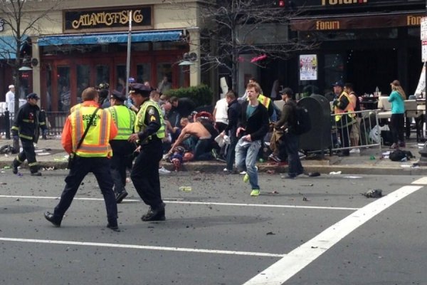 Вибухи в Бостоні: повідомляють про 12 загиблих. ФОТО. ВІДЕО